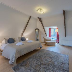 Studio met een King Size Bed